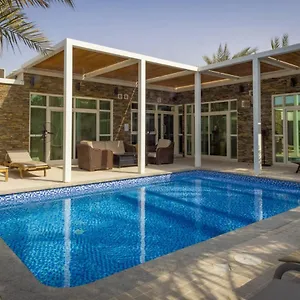 https://dar-66-pool-chalets.sharjah-hotels.com